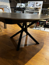 Load image into Gallery viewer, Round Extendable Dining Table