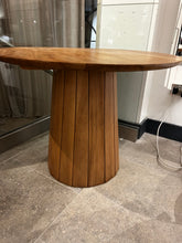 Load image into Gallery viewer, Round Wooden Dining Table