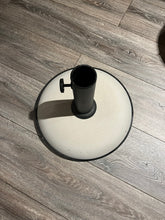 Load image into Gallery viewer, Parasol Base 11kg  - Stone