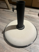 Load image into Gallery viewer, Parasol Base 11kg  - Stone