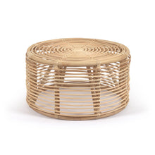 Load image into Gallery viewer, Round Kohana coffee table in rattan with natural finish Ø 66 cm