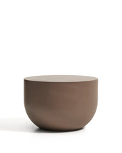 Load image into Gallery viewer, Garbet round coffee table in brown concrete Ø 60cm