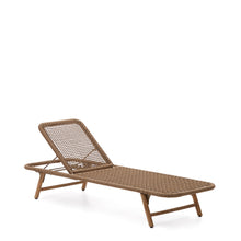Load image into Gallery viewer, Dandara sun lounger in steel, beige rope and legs in solid FSC 100% acacia wood - image 5