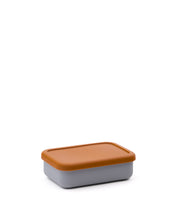 Load image into Gallery viewer, Lili lunch box in orange and blue silicone - image 4