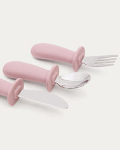 Load image into Gallery viewer, Lili knife, fork and spoon set in pink silicone - image 6