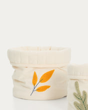 Load image into Gallery viewer, Tandani set of 2 beige cotton children's baskets with embroidered leaves - image 4