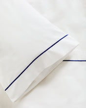 Load image into Gallery viewer, Tandari duvet cover and pillowcase set in beige cotton percale with embroidered elephant for 70cm bed - image 3