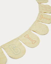 Load image into Gallery viewer, Vilka white and yellow bunting garland 100% Cotton 250 cm - image 4