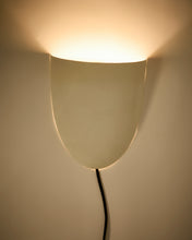 Load image into Gallery viewer, Nibla wall-mounted light fixture in white clay-effect metal - image 3