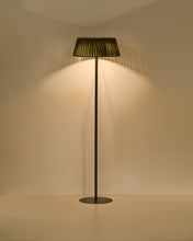 Load image into Gallery viewer, Aldet outdoor solar floor lamp in green flat rope cord with metal base Ø46cm - image 2