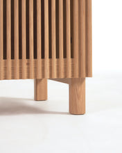 Load image into Gallery viewer, Beyla 2-door shoe rack in solid ash wood and ash veneer 98.5 cm FSC 100% - image 9