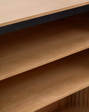 Load image into Gallery viewer, Licia solid mango wood bookshelf with painted black metal, 120 x 90 cm - image 8