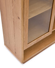 Load image into Gallery viewer, Alguema display cabinet in oak wood veneer with natural finish, 100 x 185 cm - image 8