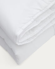 Load image into Gallery viewer, Mistral 250gsm microfibre duvet for 180cm bed made in Spain - image 6