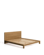 Load image into Gallery viewer, Arelida bed made of oak veneer and solid oak wood with light brown finish for 180 x 200 cm mattress FSC Mix Credit - image 2