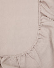 Load image into Gallery viewer, Simmel grey linen blend adjustable bottom sheet for 90 cm bed - image 5