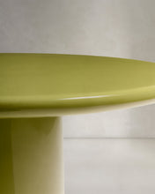 Load image into Gallery viewer, Albanella coffee table in cement with glossy green finish Ø85cm - image 6