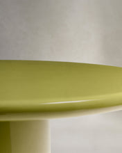 Load image into Gallery viewer, Albanella coffee table in cement with glossy green finish Ø110cm - image 6
