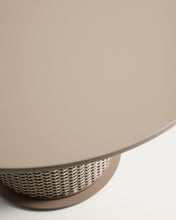 Load image into Gallery viewer, Sedalis taupe outdoor table in aluminium and rope cord Ø120cm - image 4