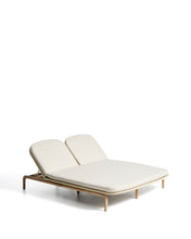 Load image into Gallery viewer, Alipa double sun lounger in FSC 100% solid acacia wood and ecru rope cord