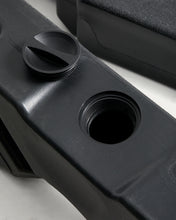 Load image into Gallery viewer, Alfaz cantilever parasol base in black plastic 98 x 98 cm - image 6