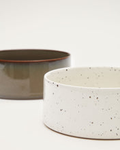 Load image into Gallery viewer, Dumbi set of 2 pet food and water bowls in white and brown Ø 14 cm - image 5