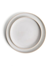 Load image into Gallery viewer, Uilo white ceramic dessert plate - image 3