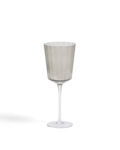 Load image into Gallery viewer, Clarien grey wine glass, 39.5 cl