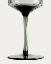 Load image into Gallery viewer, Eluria green wine glass, 39.5 cl - image 4