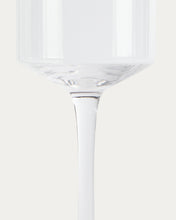 Load image into Gallery viewer, Eluria clear wine glass, 39.5 cl - image 4