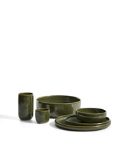 Load image into Gallery viewer, Uilo green ceramic plate - image 3