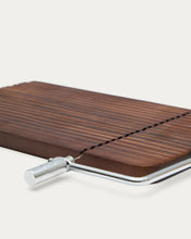 Load image into Gallery viewer, Rommu cheese cutting board made of acacia wood FSC 100% - image 4