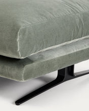 Load image into Gallery viewer, Veliro footrest in green velvet with steel legs with black finish 85 x 90 cm FSC Mix Credit - image 6
