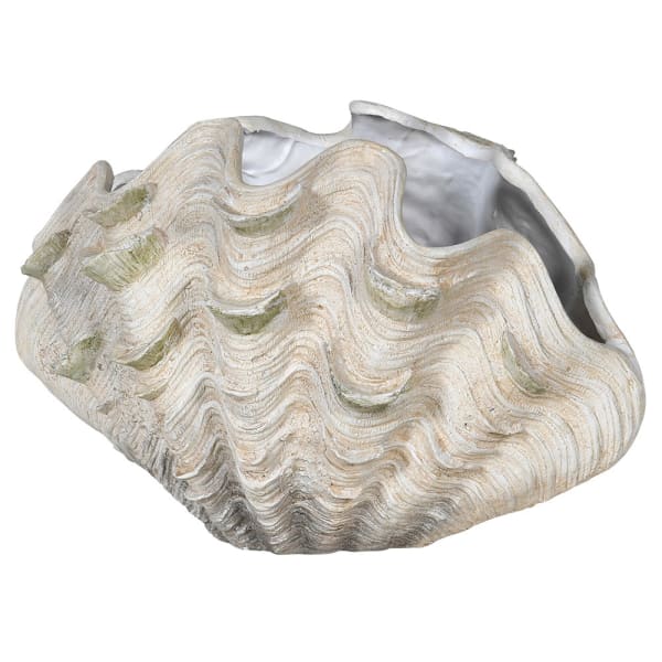 Large Closed Faux Clam Shell