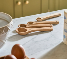 Load image into Gallery viewer, Orford Wooden Measuring Spoons, Set of 4