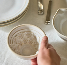 Load image into Gallery viewer, Albury Ceramic Jelly Mould