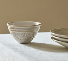 Load image into Gallery viewer, Albury Ceramic Jelly Mould