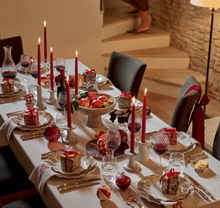 Load image into Gallery viewer, Maeve Tablecloth 250cm