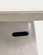 Load image into Gallery viewer, Itai Outdoor Table