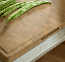 Load image into Gallery viewer, Orford Oak Chopping Board
