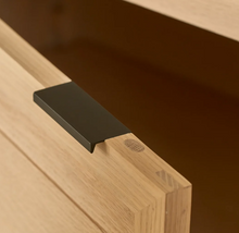 Load image into Gallery viewer, Colworth Oak Sideboard
