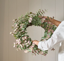 Load image into Gallery viewer, Eucalyptus Wreath, Light Russet
