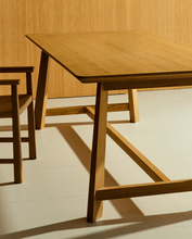 Load image into Gallery viewer, Idun Dining Table