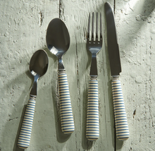 Load image into Gallery viewer, Salcombe 24 Piece Cutlery Set