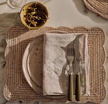 Load image into Gallery viewer, Lyra Napkins - natural - set of 4