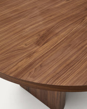 Load image into Gallery viewer, Nealy round table with a walnut veneer in a dark finish, Ø 150 cm - image 12