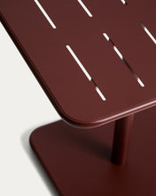 Load image into Gallery viewer, Brai outdoor table in burgundy galvanised steel 70 x 70cm - image 5