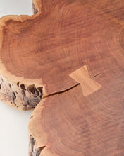 Load image into Gallery viewer, Tavine coffee table in solid acacia wood with bleached finish with wheels Ø85cm - image 4