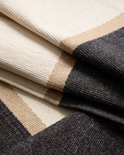 Load image into Gallery viewer, Tari set of 2 black 100% cotton placemats 35 x 50 cm - image 4