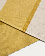 Load image into Gallery viewer, Tari set of 2 yellow 100% cotton placemats 35 x 50 cm - image 4